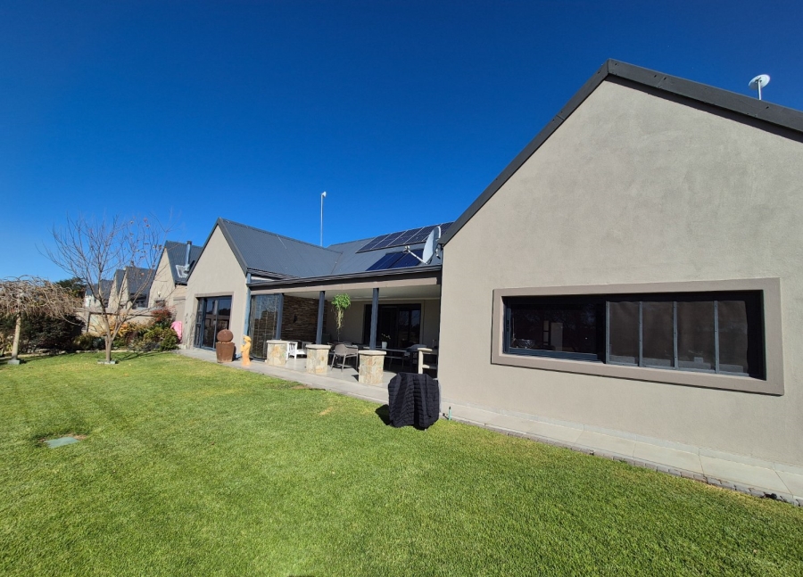 4 Bedroom Property for Sale in Heron Banks Golf Estate Free State